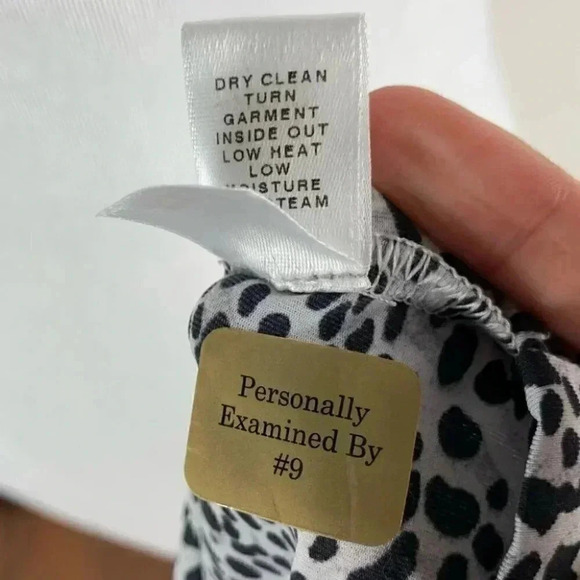 St. John top sz S black gray Leopard print long sleeve mock turtleneck stretch - Picture 9 of 10